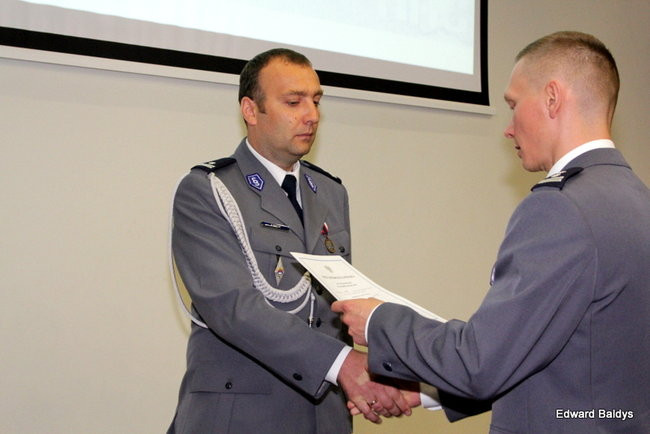 Awanse i odznaczenia dla policjantów ( zdjęcia)