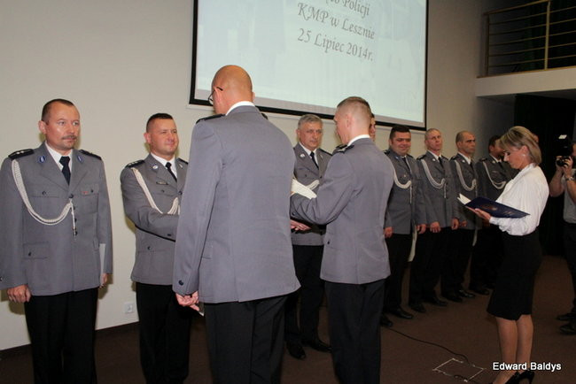 Awanse i odznaczenia dla policjantów ( zdjęcia)