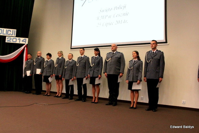 Awanse i odznaczenia dla policjantów ( zdjęcia)