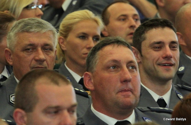 Awanse i odznaczenia dla policjantów ( zdjęcia)