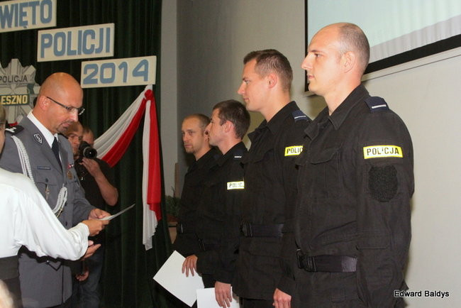 Awanse i odznaczenia dla policjantów ( zdjęcia)