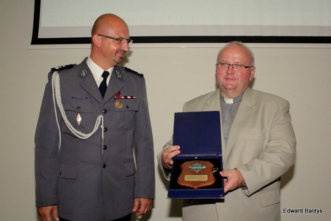Awanse i odznaczenia dla policjantów ( zdjęcia)
