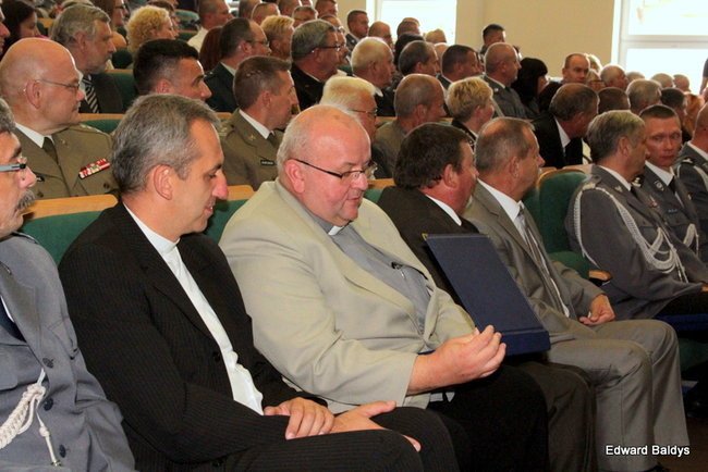 Awanse i odznaczenia dla policjantów ( zdjęcia)