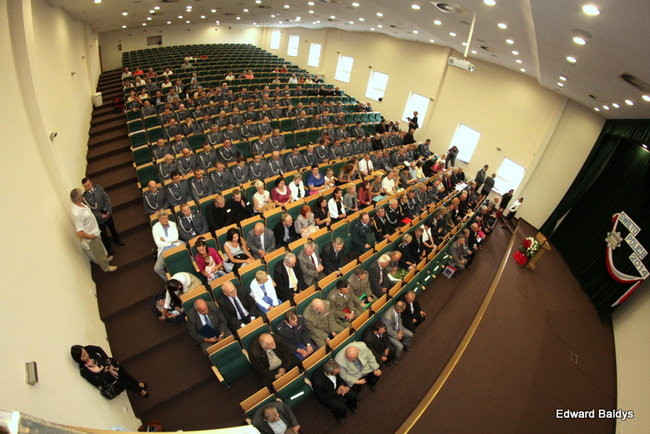 Awanse i odznaczenia dla policjantów ( zdjęcia)