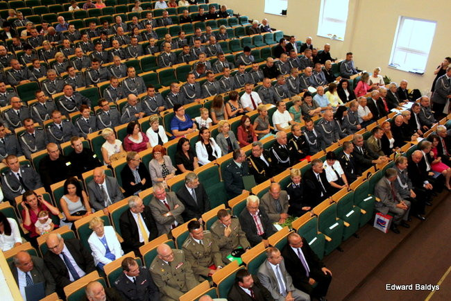 Awanse i odznaczenia dla policjantów ( zdjęcia)