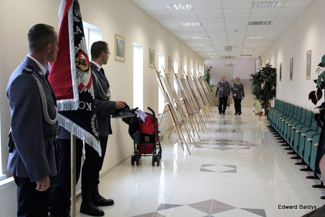 Awanse i odznaczenia dla policjantów ( zdjęcia)