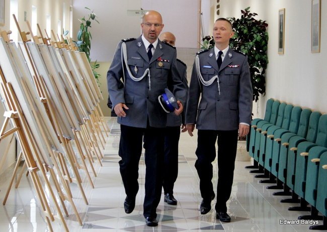 Awanse i odznaczenia dla policjantów ( zdjęcia)