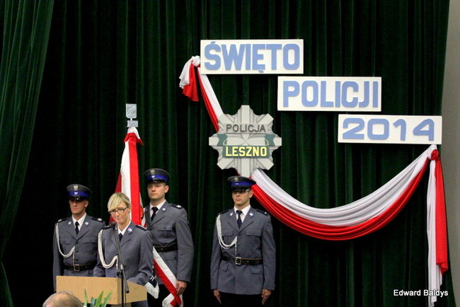 Awanse i odznaczenia dla policjantów ( zdjęcia)