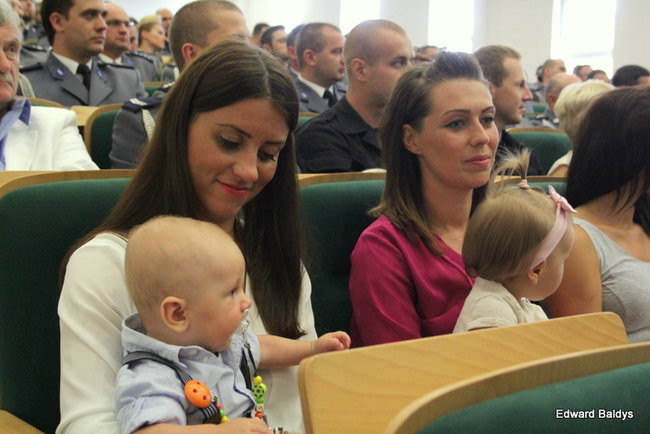 Awanse i odznaczenia dla policjantów ( zdjęcia)