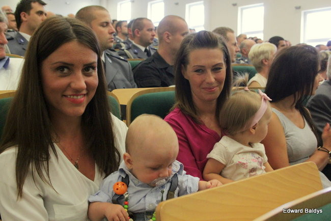 Awanse i odznaczenia dla policjantów ( zdjęcia)