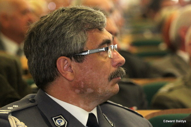 Awanse i odznaczenia dla policjantów ( zdjęcia)