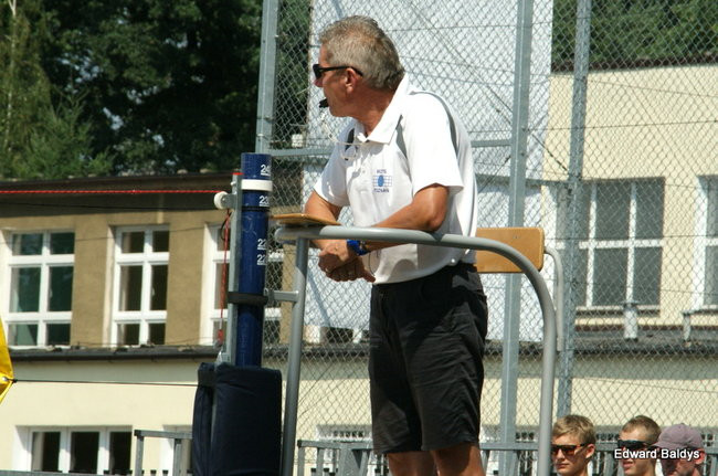 Zacięta walka zamiast plażowania (zdjęcia)