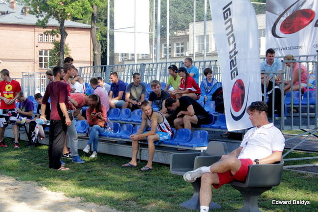 Zacięta walka zamiast plażowania (zdjęcia)