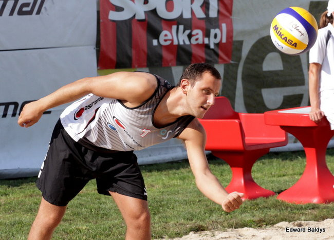 Zacięta walka zamiast plażowania (zdjęcia)