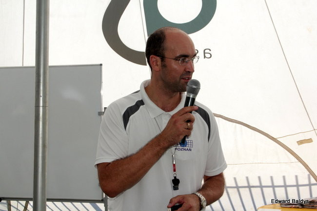 Zacięta walka zamiast plażowania (zdjęcia)