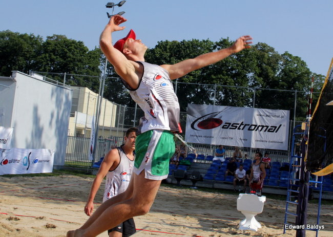 Zacięta walka zamiast plażowania (zdjęcia)