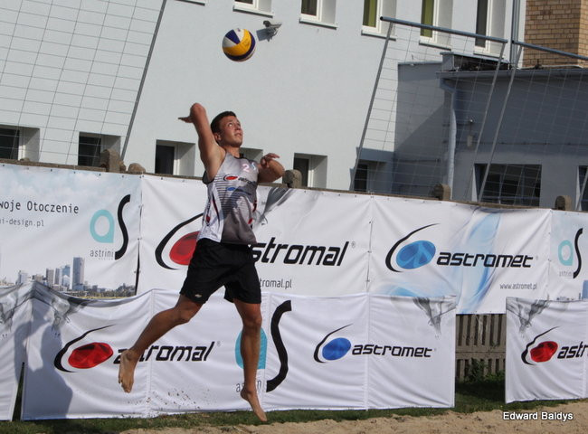 Zacięta walka zamiast plażowania (zdjęcia)