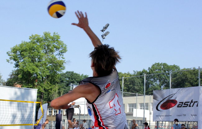 Zacięta walka zamiast plażowania (zdjęcia)