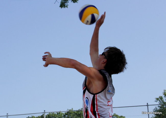 Zacięta walka zamiast plażowania (zdjęcia)