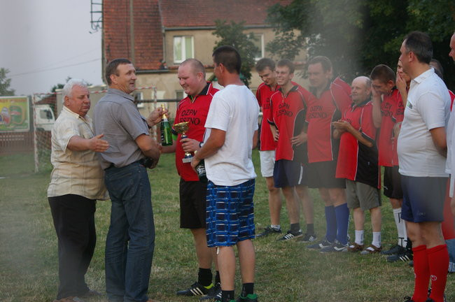 Kawalerowie - Żonaci 4:1 (zdjęcia)