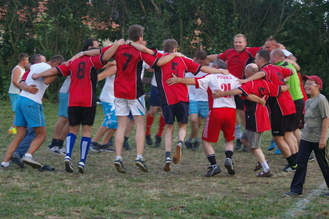 Kawalerowie - Żonaci 4:1 (zdjęcia)