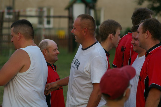 Kawalerowie - Żonaci 4:1 (zdjęcia)