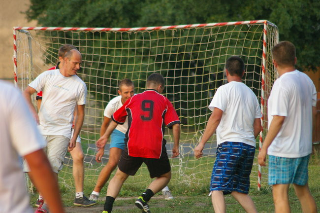 Kawalerowie - Żonaci 4:1 (zdjęcia)