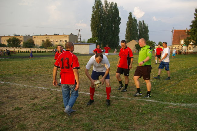 Kawalerowie - Żonaci 4:1 (zdjęcia)