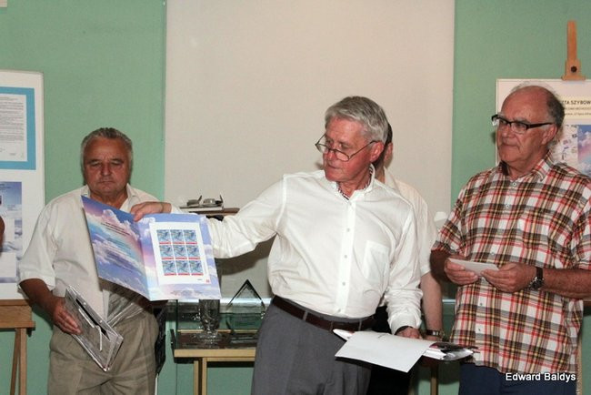 Szybowce i balony na znaczkach (zdjęcia)