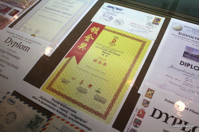 Szybowce i balony na znaczkach (zdjęcia)