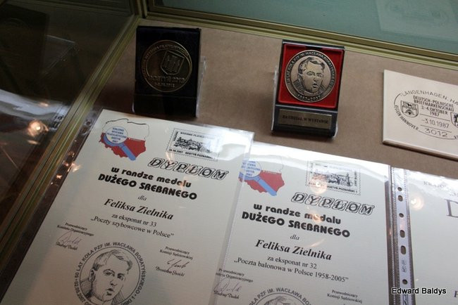 Szybowce i balony na znaczkach (zdjęcia)