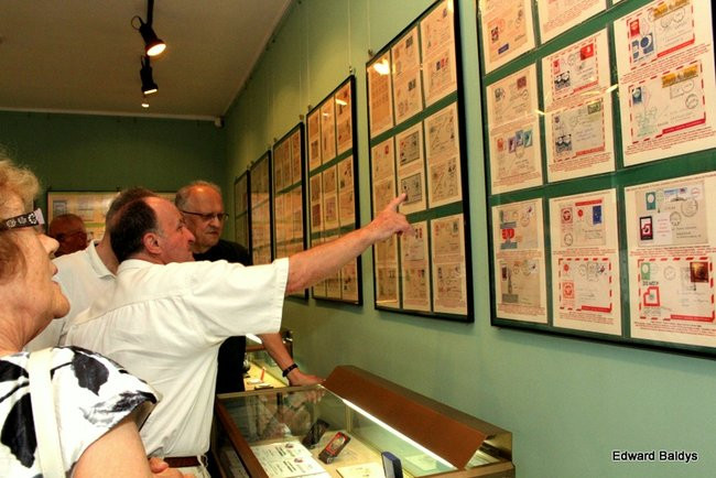 Szybowce i balony na znaczkach (zdjęcia)