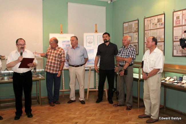 Szybowce i balony na znaczkach (zdjęcia)