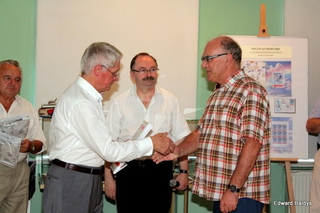 Szybowce i balony na znaczkach (zdjęcia)