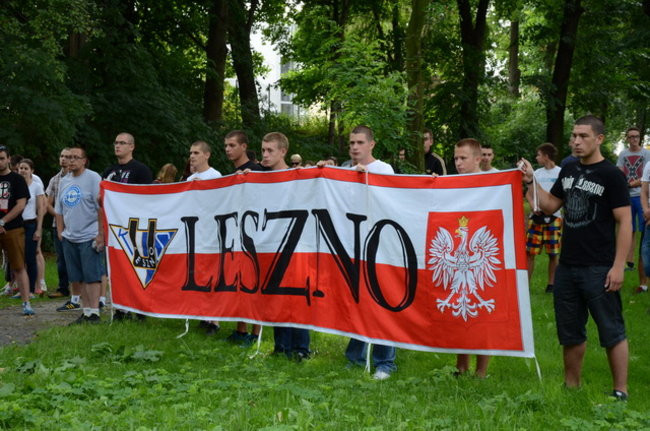 Race pod pomnikiem (zdjęcia)