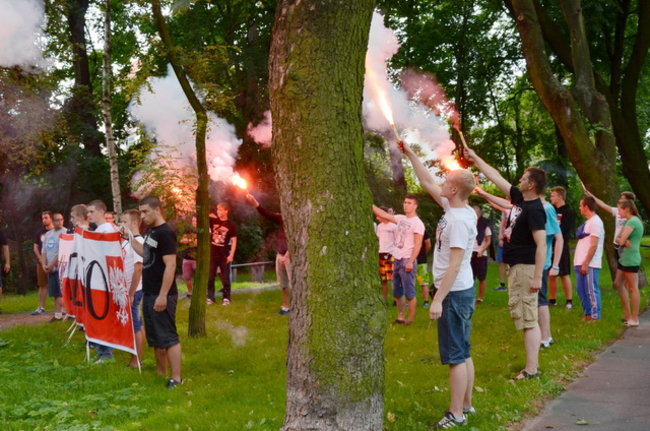 Race pod pomnikiem (zdjęcia)