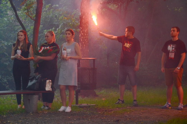 Race pod pomnikiem (zdjęcia)