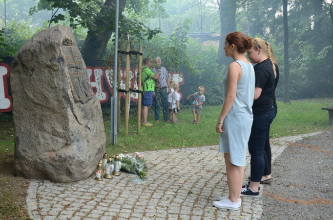 Race pod pomnikiem (zdjęcia)