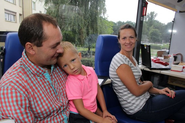 Pomagają Mateuszowi (zdjęcia)