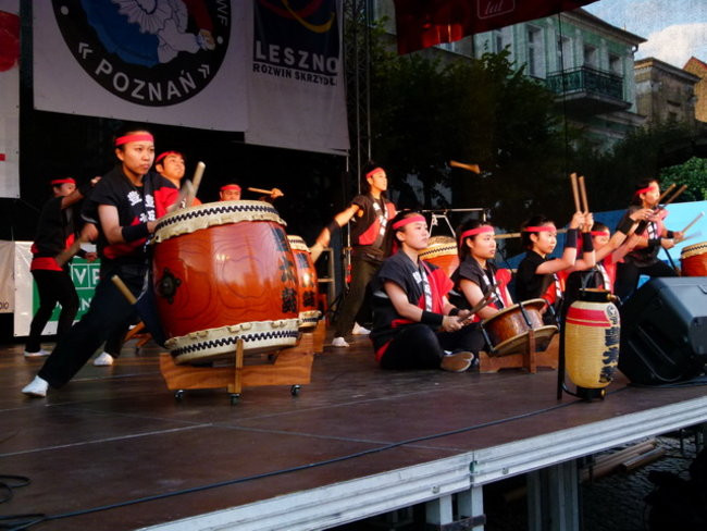 Światowy folklor na  rynku
