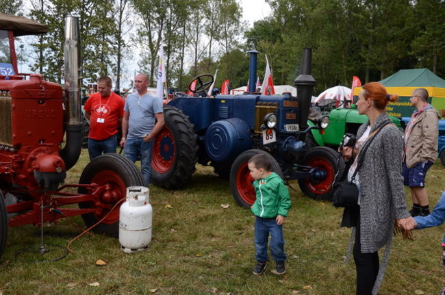 Ciągniki terkoczą w Wilkowicach (zdjęcia)