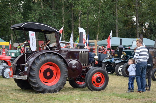 Ciągniki terkoczą w Wilkowicach (zdjęcia)