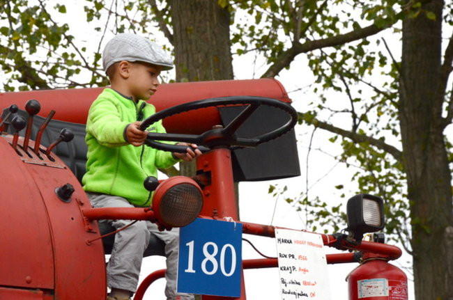 Ciągniki terkoczą w Wilkowicach (zdjęcia)