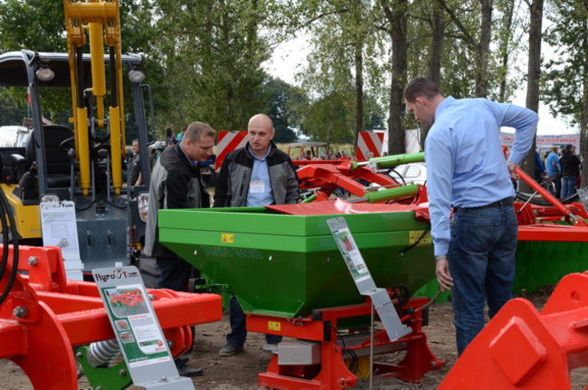 Ciągniki terkoczą w Wilkowicach (zdjęcia)