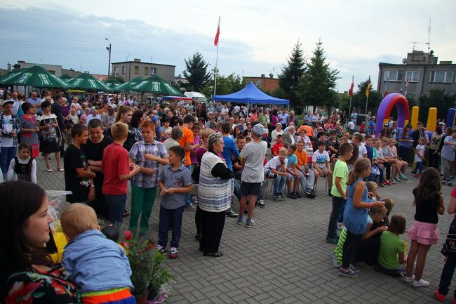 Artur z Wilkowic na dożynkach zgarnął główną nagrodę (zdjęcia)