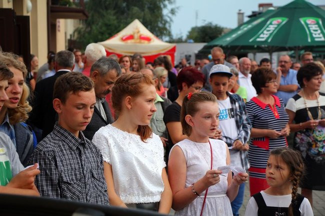 Artur z Wilkowic na dożynkach zgarnął główną nagrodę (zdjęcia)