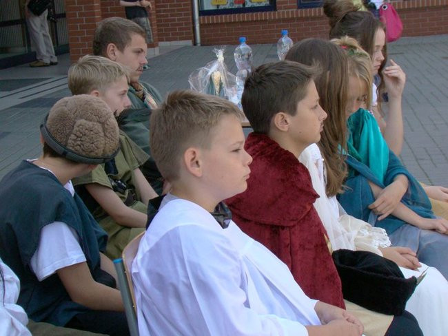 Na Gronowie czytali Trylogię (zdjęcia)