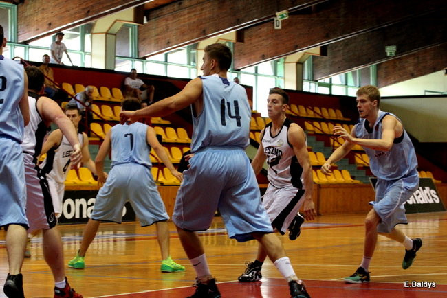 Sparing koszykarzy (zdjęcia)