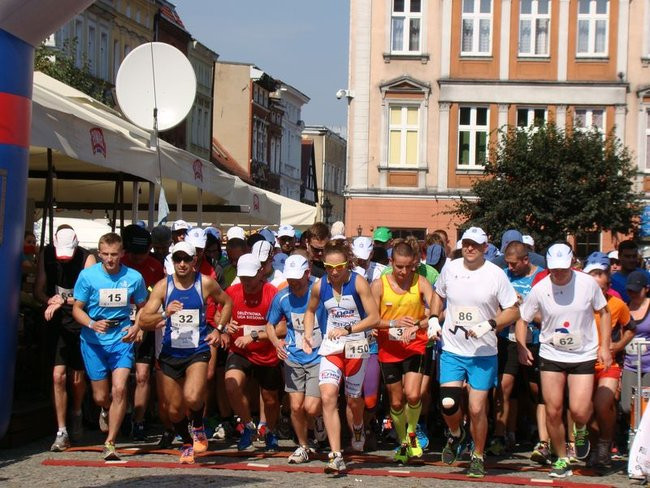 Królewski bieg ulicami Leszna (zdjęcia)