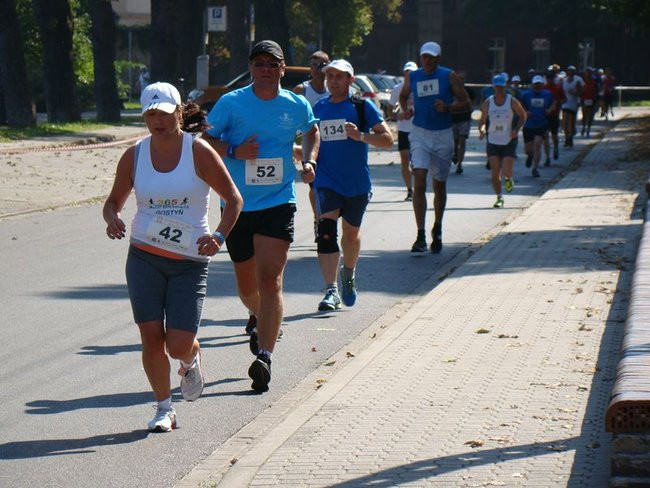Królewski bieg ulicami Leszna (zdjęcia)